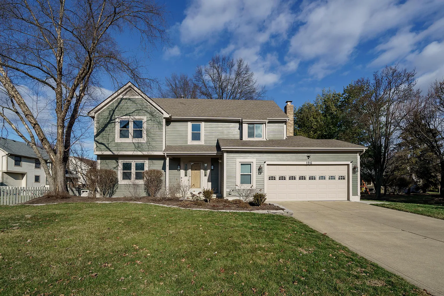 196 Ridge Side Dr photo 1