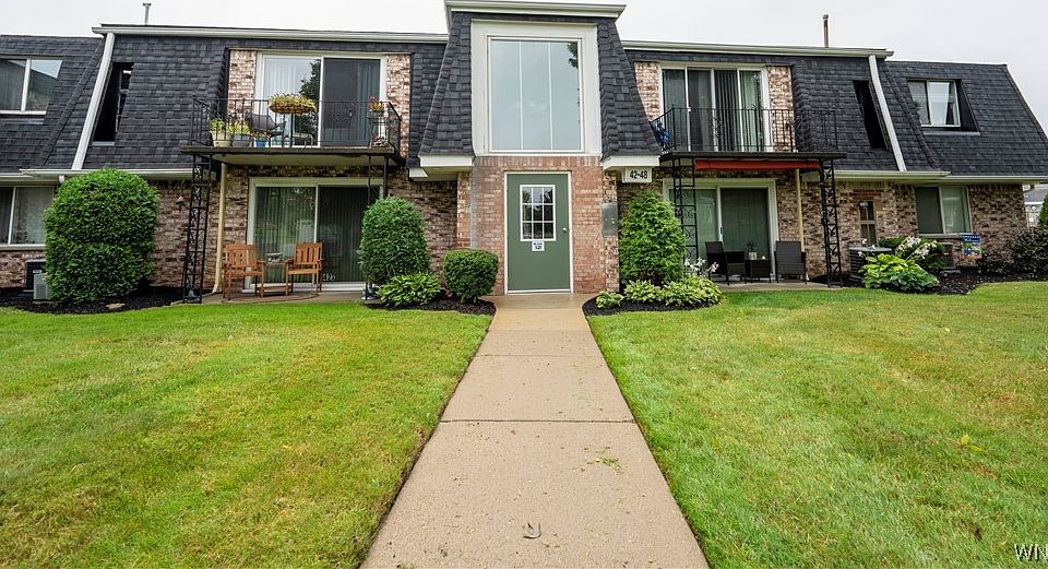 1st image of 46 Foxberry Dr