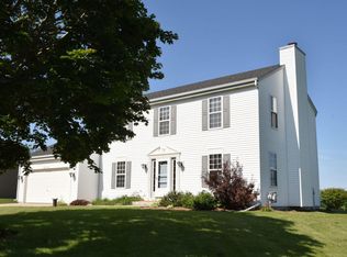 W192N5003 One Mile Rd, Menomonee Falls, WI 53051