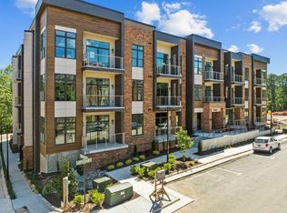 2441 Campus Shore Dr #212, Raleigh, NC 27612