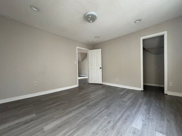 304 Willow St #3C