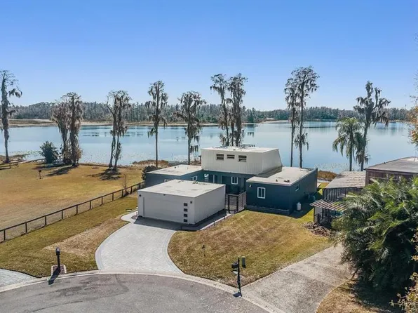 18200 Cypress Cove Ln, Lutz, FL 33549