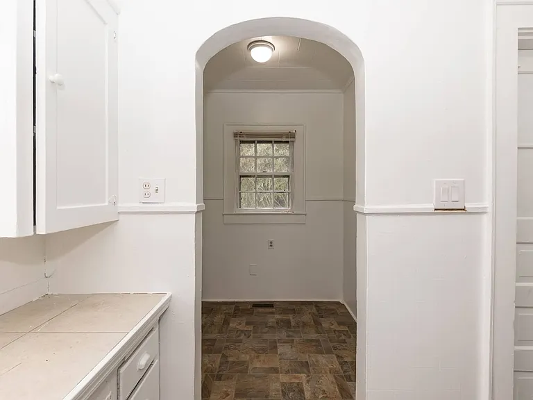 N Main St Duplex — Photo 14