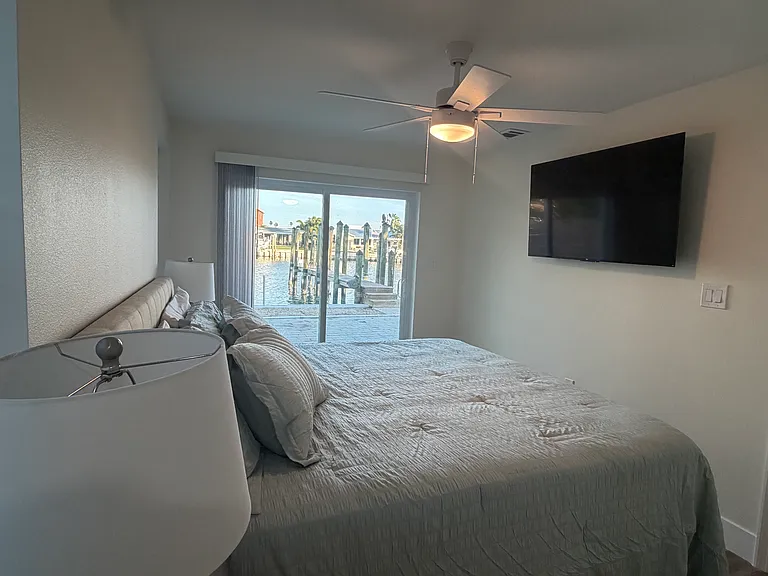 509 S Bayshore Dr #1 — Photo 24