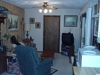 5th image of 27916 Crestview Dr