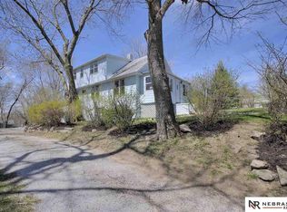 1909 Lindyview Ln, Bellevue, NE 68005