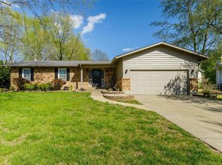 11 Barkwood Trails Dr, Saint Peters, MO