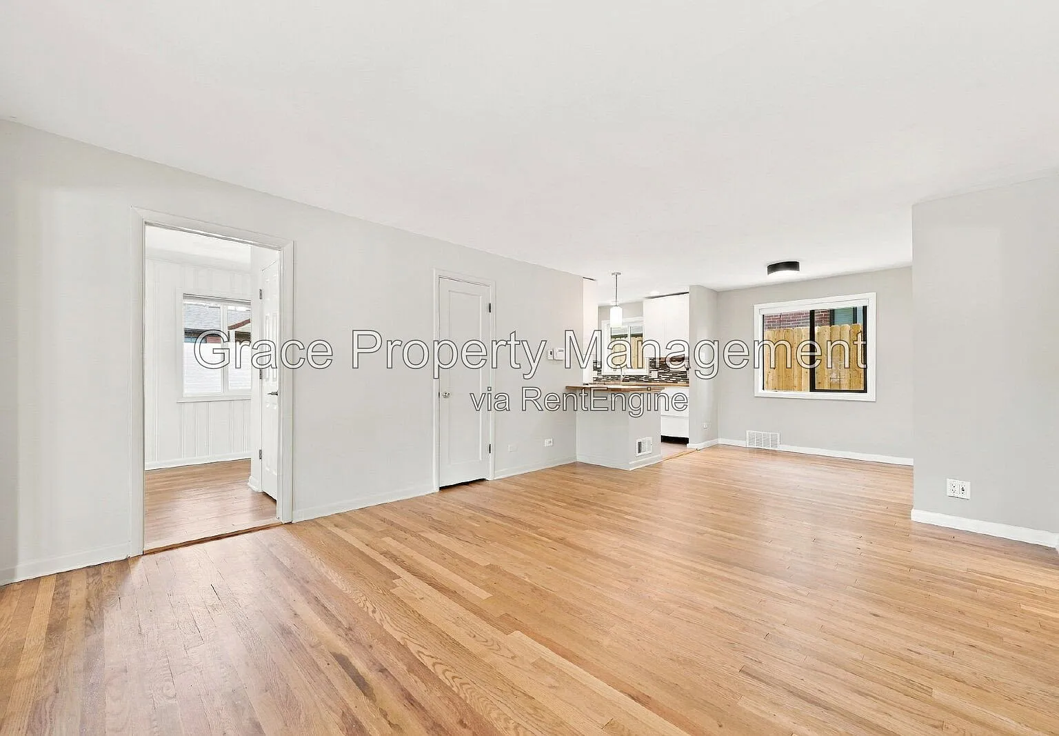 3 bed, 1.0 bath, 1051 sqft, $2,650 — Photo 4
