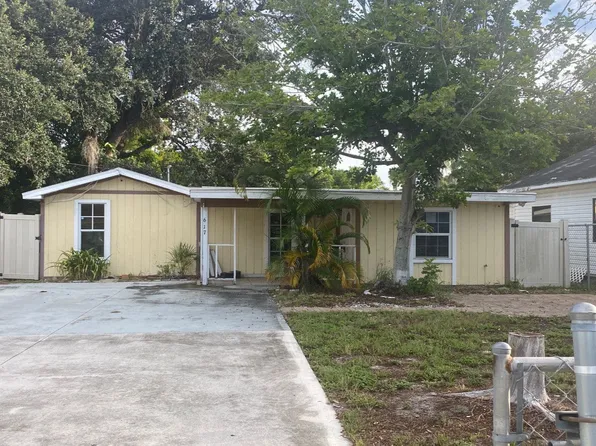 617 26th Ave E, Bradenton, FL 34208