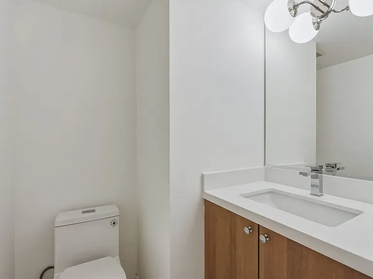 1441 S Bedford St #103 — Photo 22