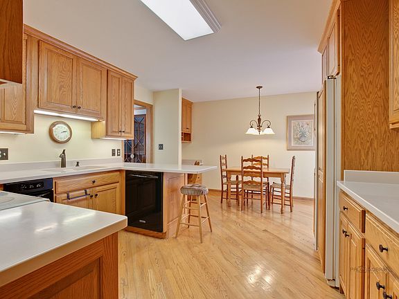 A serious cooks kitchen! An abundance of  "Bertch" brand cabinets and plenty of prep space. 42"cabinets also have crown moldings
