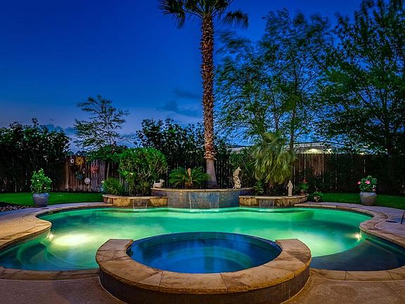 Don't just dream of coming home to this retreat, make it a reality.