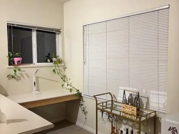 1550 Church Ave #207, Saanich, BC V8P 2H1
