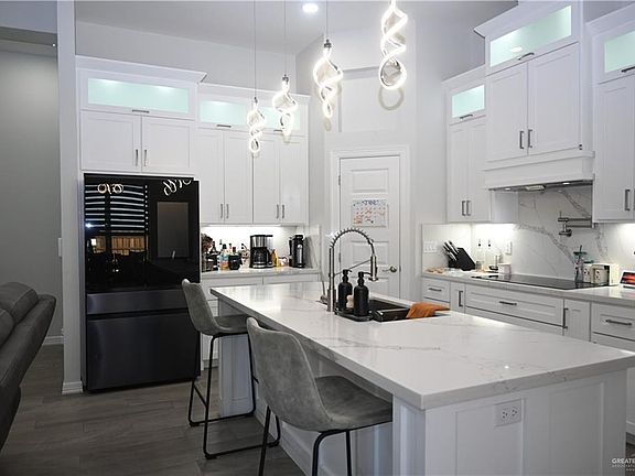 5th image of 1311 E Danielle Ave