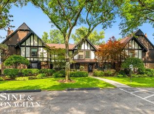 22025 Shorepointe Ln, Saint Clair Shores, MI