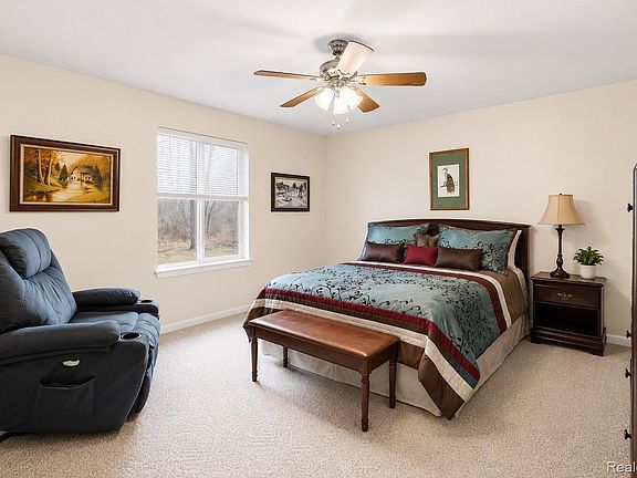 4th image of 20789 Hummingbird Dr