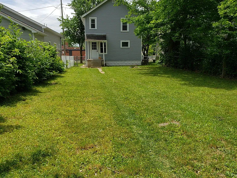 1422 Kent St — Photo 5