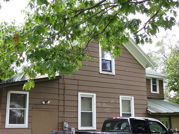 2nd image of 110 Morgan St