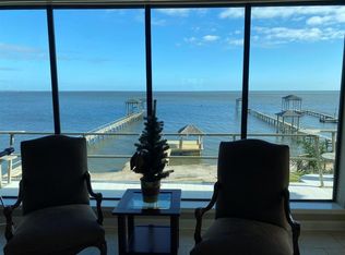 1443 Bayshore Dr, Kemah, TX 77565