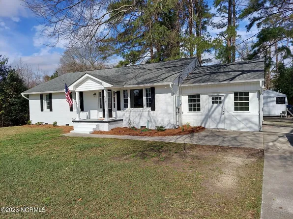 508 W Fremont Street, Burgaw, NC 28425