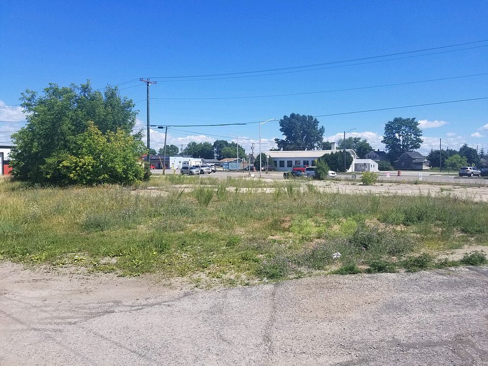 2nd image of 1325 N Lincoln Rd