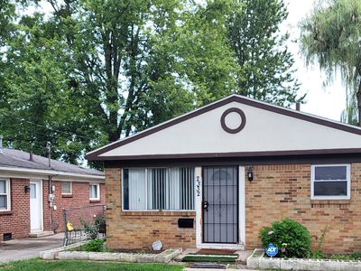 2332 Airline Ave, Toledo, OH, 43609