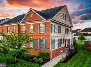 23412 Longollen Woods Ter, Ashburn, VA 20148