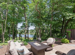 17840 Tioga Trl, Wayzata, MN 55391