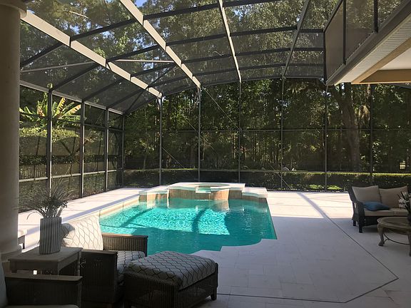 3rd image of 1841 Oakbrook Dr