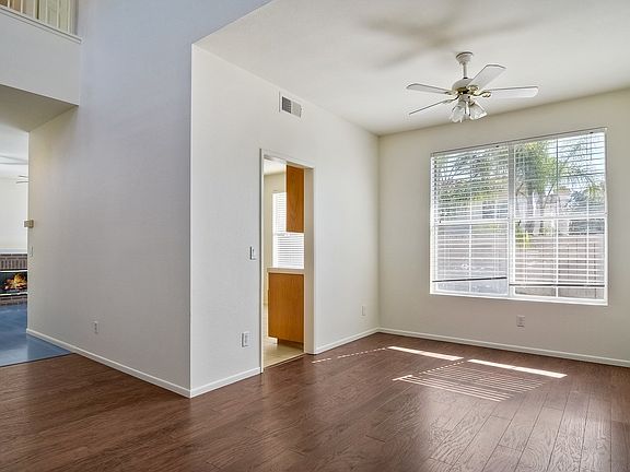 4th image of 1237 Calle Prospero