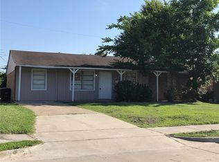 3814 Ripplebrook Dr, Houston, TX 77045