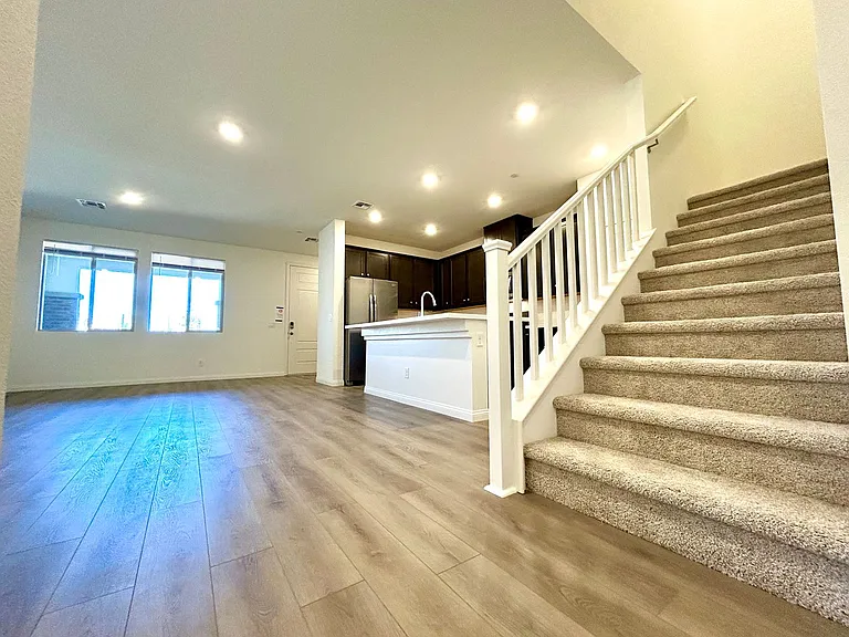 12476 Kings Creek Pl — Photo 10