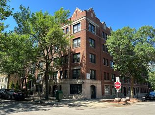 2256 N. Cleveland, Chicago, IL 60614