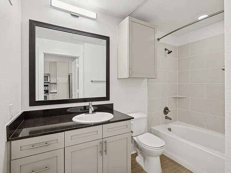 4110 Fairmount — Photo 44
