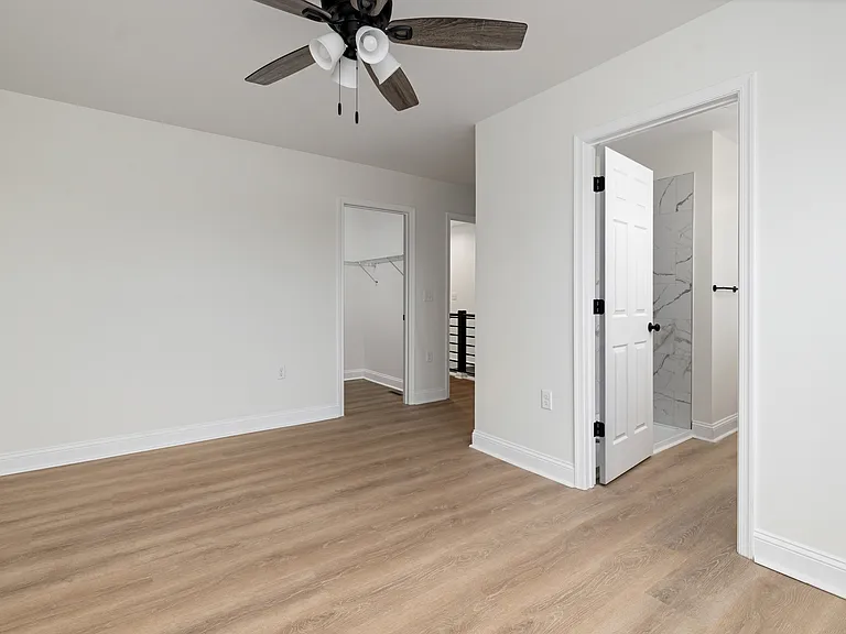 619 N Main St — Photo 22
