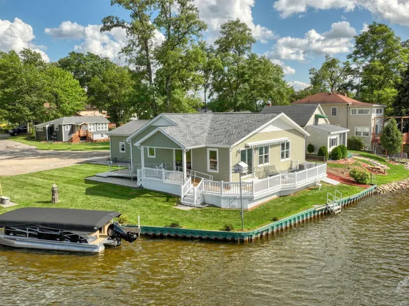 230 Cooks Lndg, Michigan Center, MI 49254