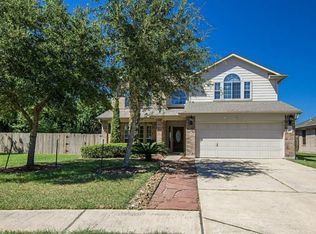 1047 Riverwood Dr, Dickinson, TX 77539