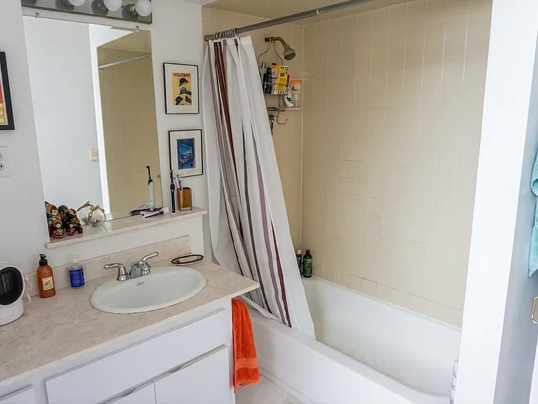 59 E Springfield St #3 — Photo 10
