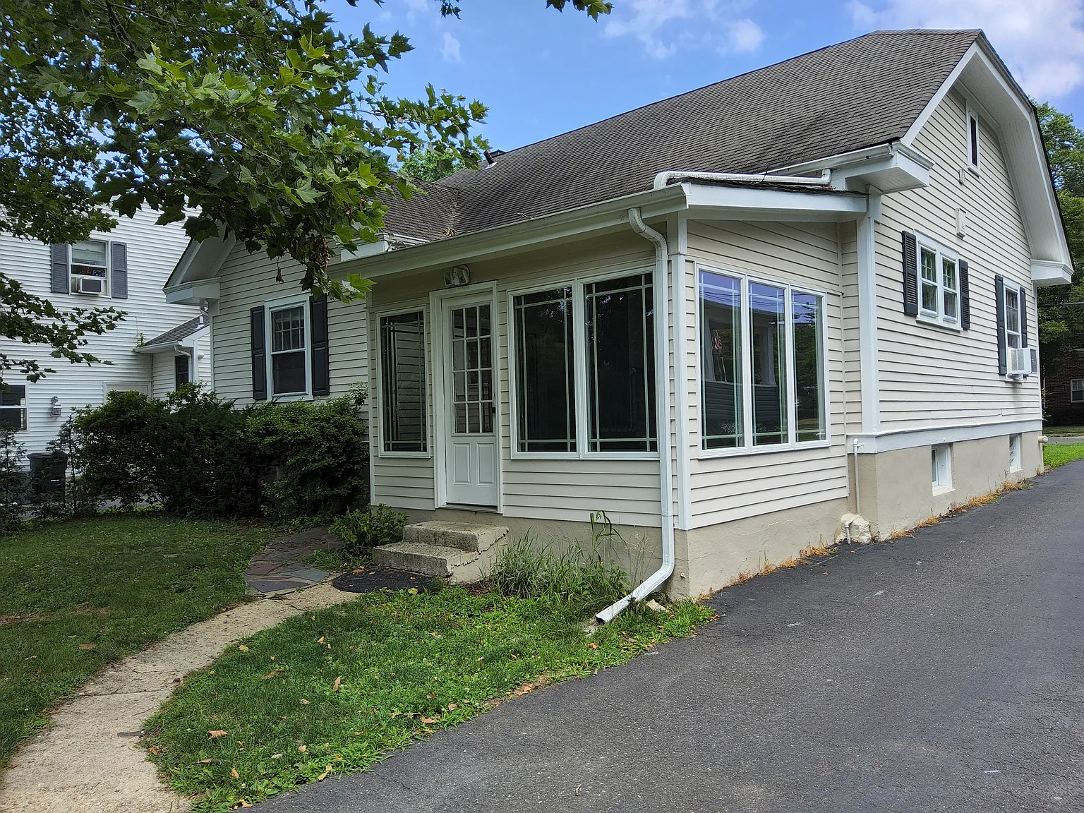 2 bed, 1072 sqft, $3,500 — Photo 4