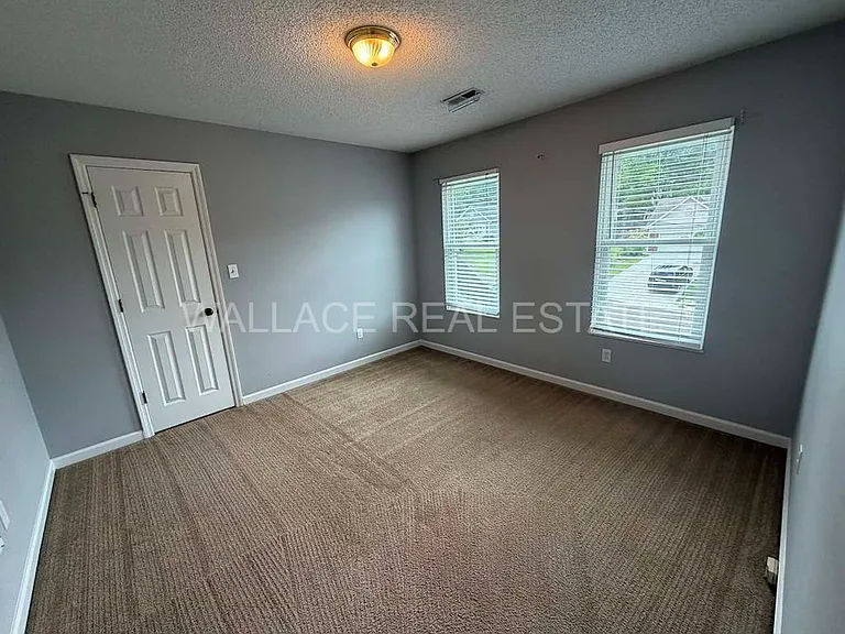 1209 Halifax Rd — Photo 13