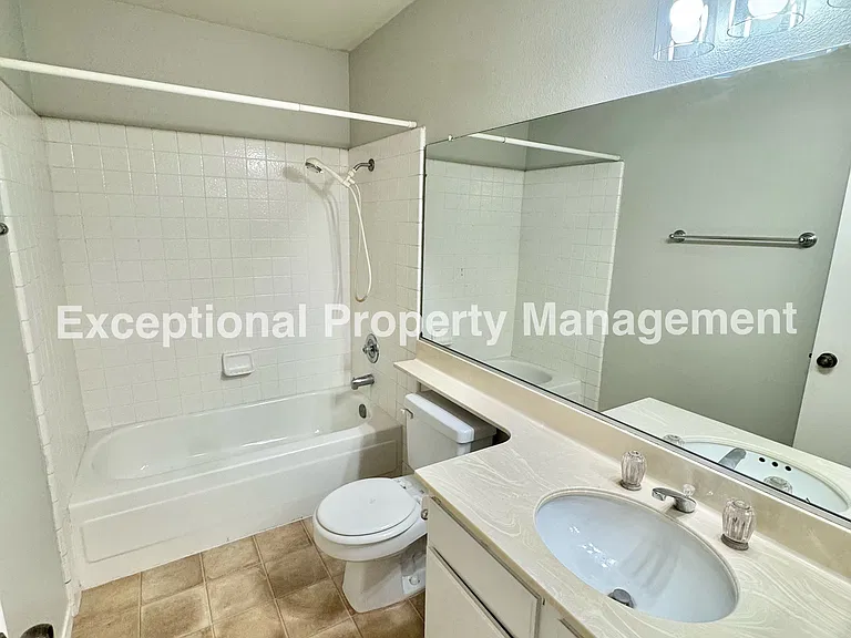 8419 Cedarwood Ln — Photo 11