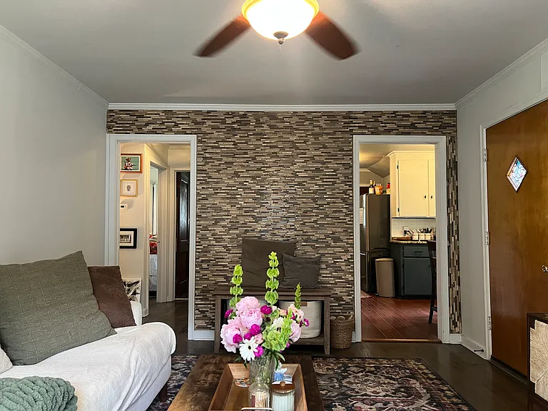 413 W 86th St — Photo 5