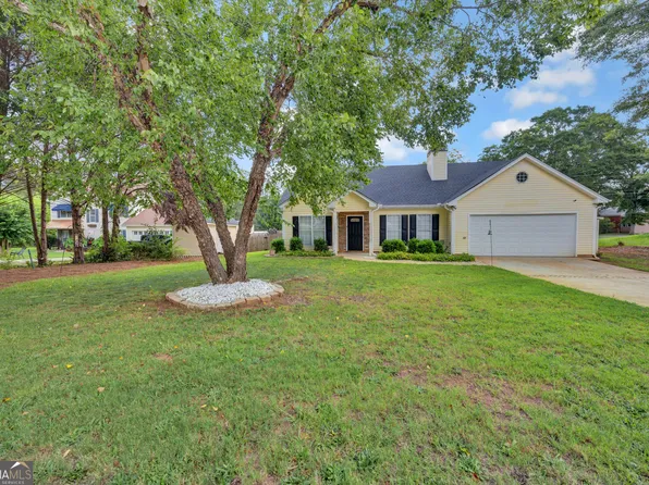 468 Bear Cub Path, Social Circle, GA 30025