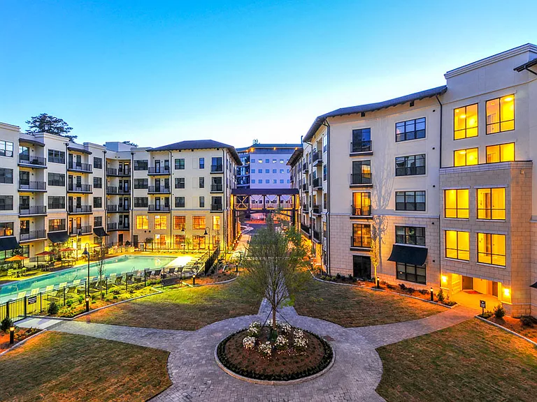 Bell Buckhead West — Photo 31