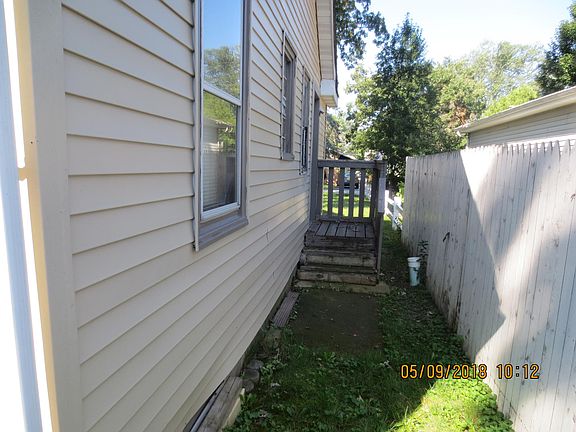 3rd image of 417 Bellevue Dr
