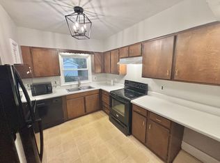 99 Shelbourne Rd, Rochester, NY 14620