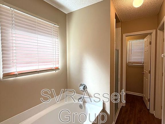 3rd image of 3343 Burgandy Branch Dr