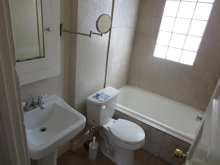 1019 W Woodland Ave #2 — Photo 7