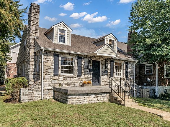 4th image of 2624 Ashwood Ave