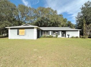 9712 Lewis Rd, Thonotosassa, FL 33592
